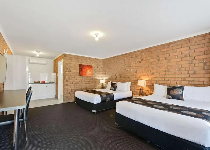 Orroroo Hotels