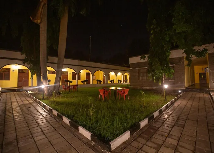 Bijapur (Karnataka) Hotels