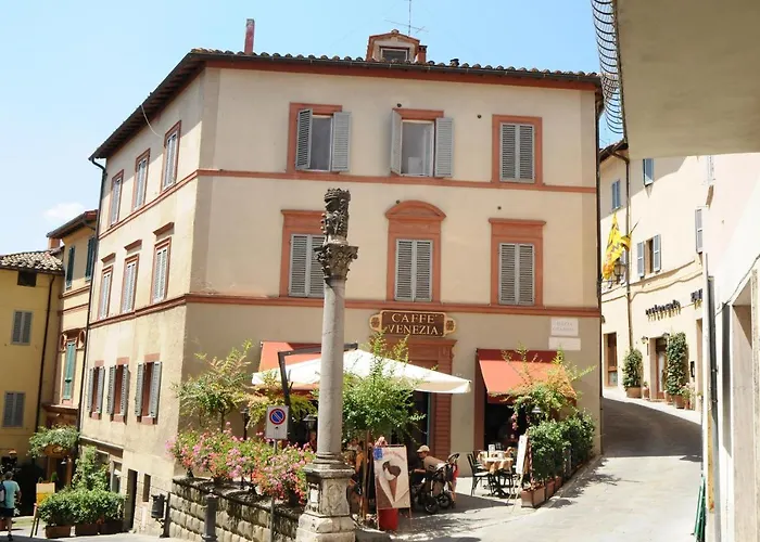 Chiusi Hotels