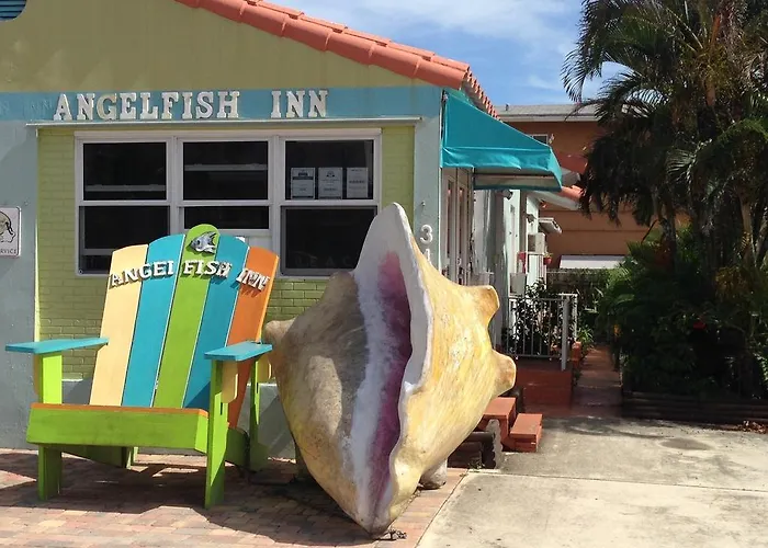 Angelfish Inn Hollywood