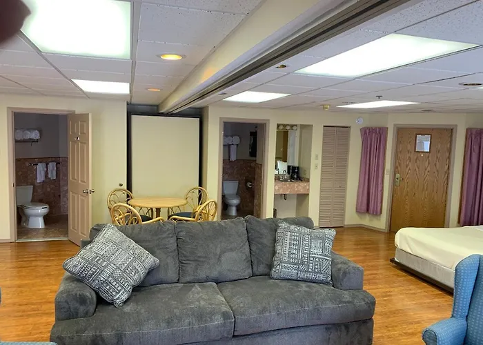 Alexandria Bay Hotels