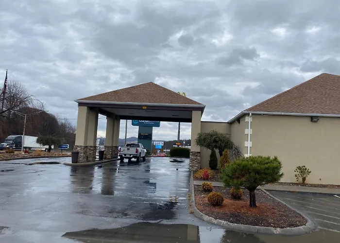 Clarion Pointe Hotel Abingdon