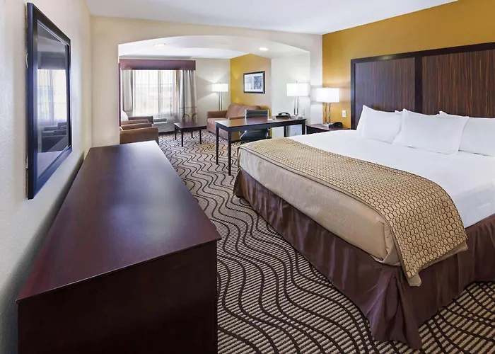 La Quinta By Wyndham Floresville