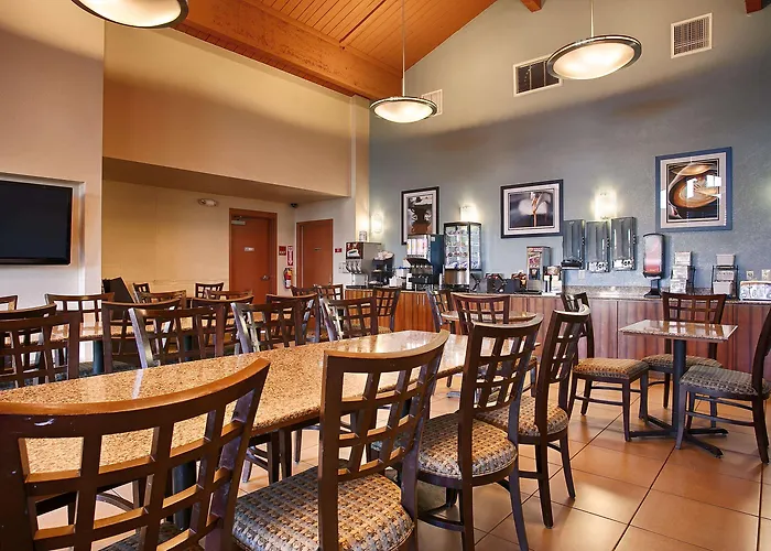 Best Western Valencia Inn