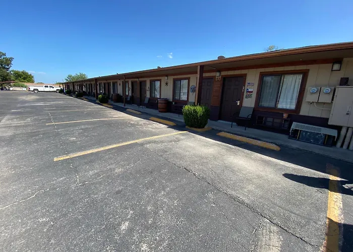 Americas Best Value Inn - Legend'S Inn Junction