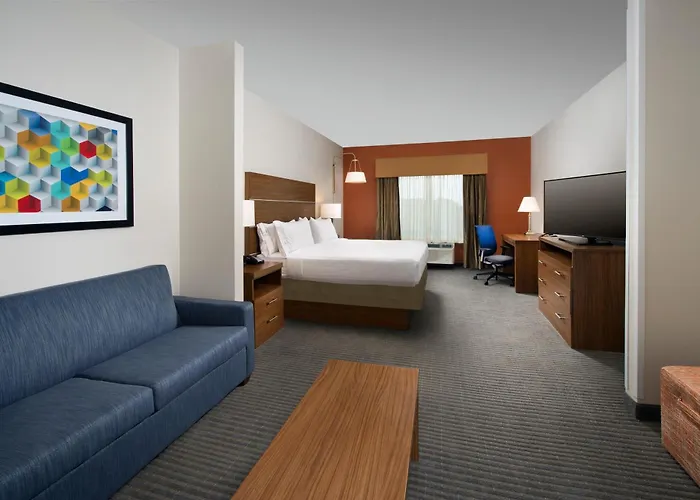 Holiday Inn Express & Suites Bay City By Ihg