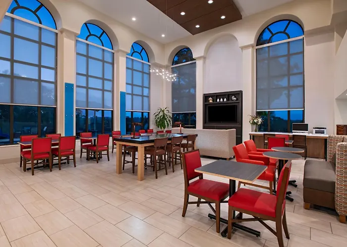 Holiday Inn Express & Suites Cedar Park