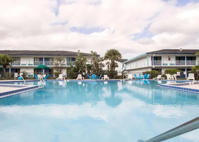Main Gate Kissimmee Formally Road Way Inn Celebration