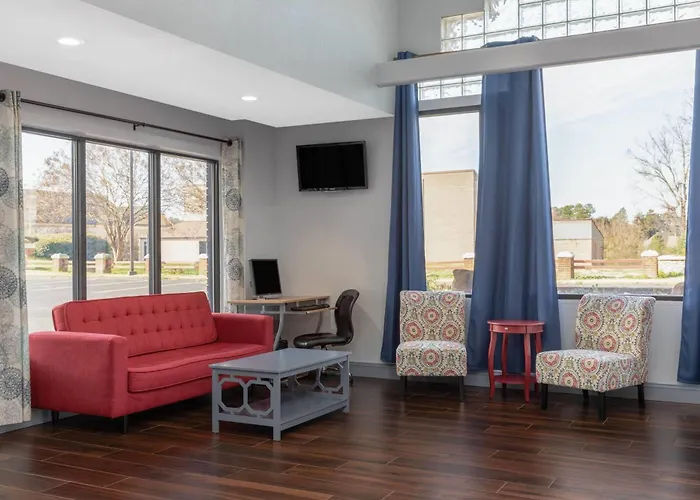 Microtel Inn By Wyndham Lake Norman Cornelius
