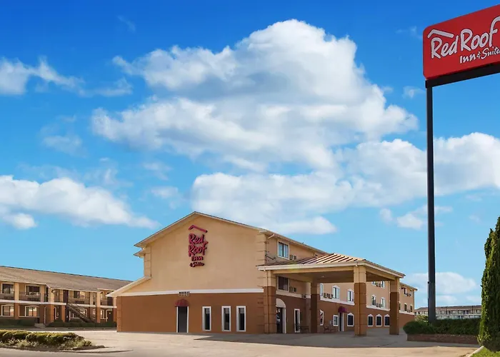 Red Roof Inn & Suites Denton