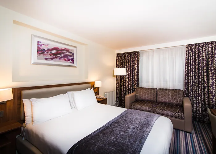 Shrewsbury Hotels