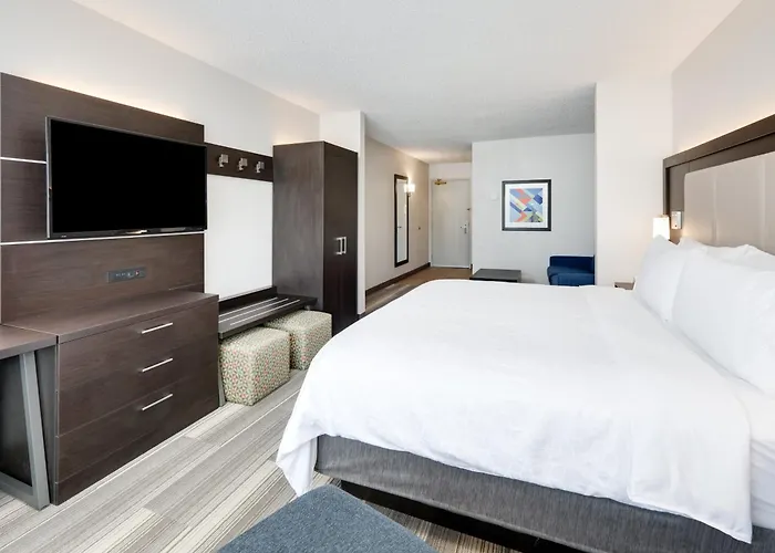 Holiday Inn Express Hotel & Suites Dublin By Ihg