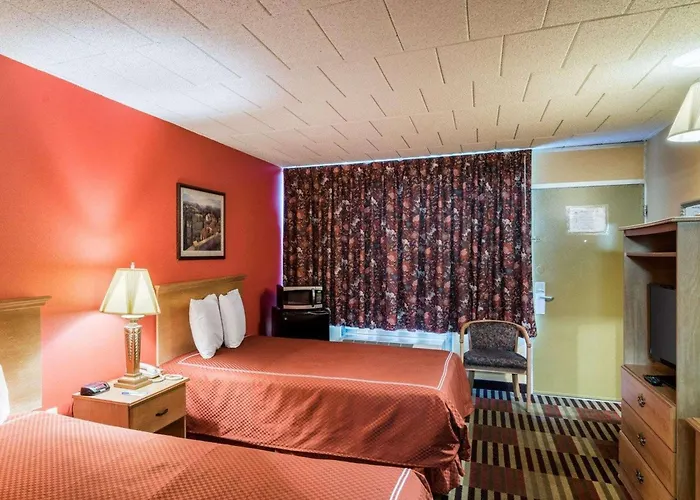 Rodeway Inn University Newark
