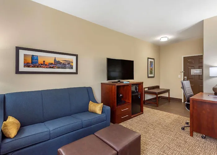 Comfort Suites Clarksville Near Governors Square Mall
