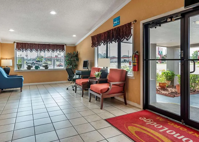 Econo Lodge Oxford Near Choccolocco Park