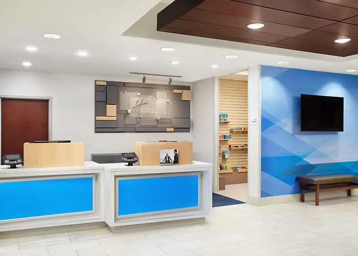 Holiday Inn Express & Suites Seymour