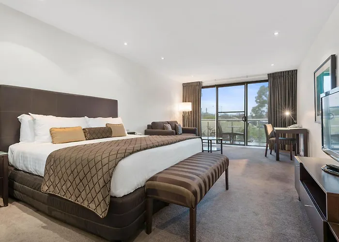Wandiligong Hotels