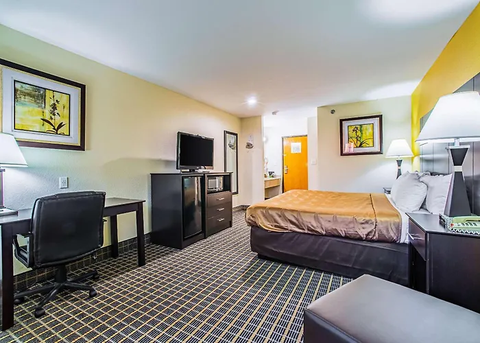 Quality Inn Carbondale University Area