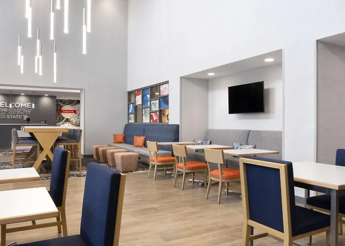 Hampton Inn & Suites St Charles Old Town Area, Mo Saint Charles
