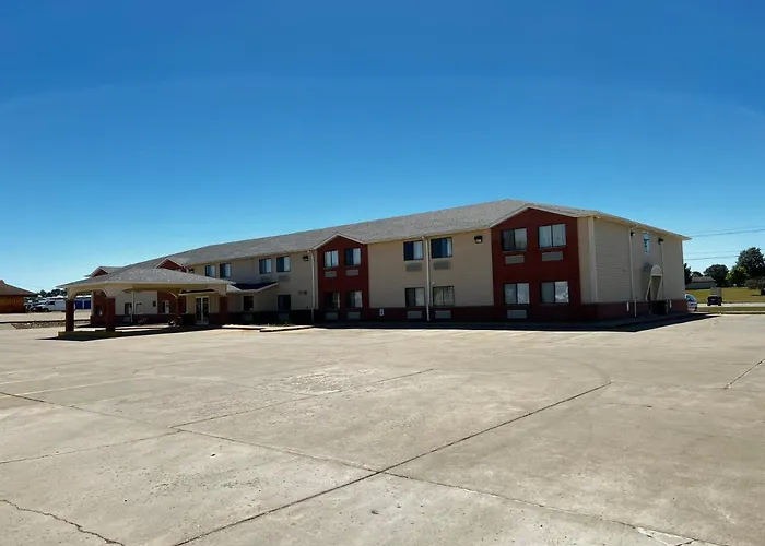 Designer Inn And Suites Toledo
