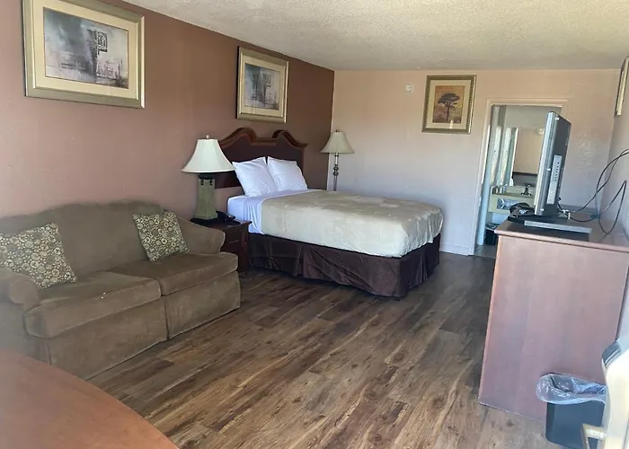 Luxury Inn Montgomery