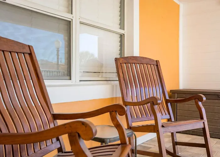 Upham Beach Inn St. Pete Beach