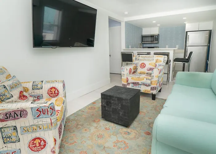 Hemingsway'S Village Luxury Beach Houses Virginia Beach