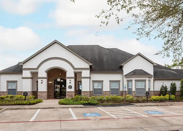 Kasa Pearland South Houston Aparthotel