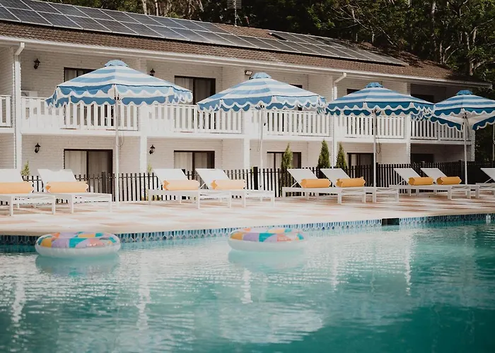 Jamberoo Hotels