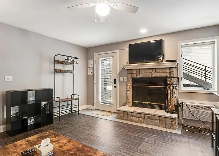 Lighthouse Cove #208 Apartment Wisconsin Dells