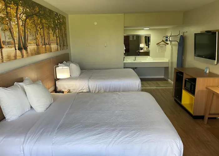 Days Inn By Wyndham Valdosta/Near Valdosta Mall