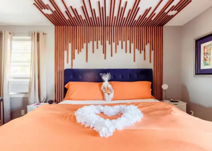 Chic Luxe Amenities W/Garage & Electric Charging* Hotel Birmingham