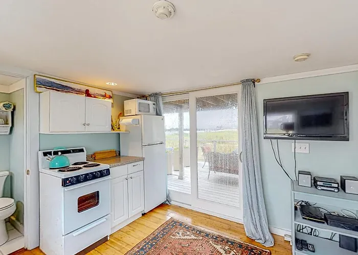 Bayview Escape Villa Provincetown