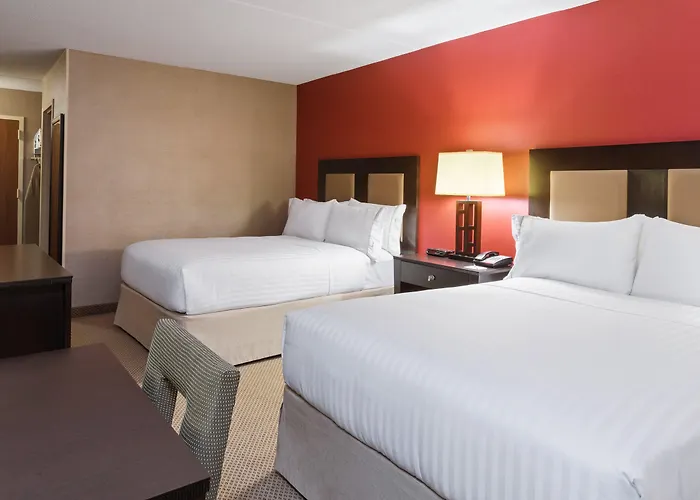 Holiday Inn Express Charleston-Civic Center By Ihg