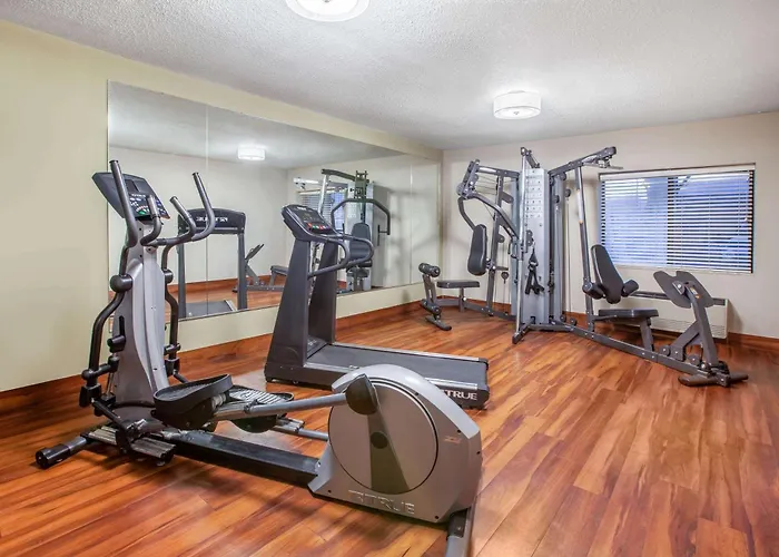 Baymont By Wyndham Grand Rapids Airport Hotel Cascade