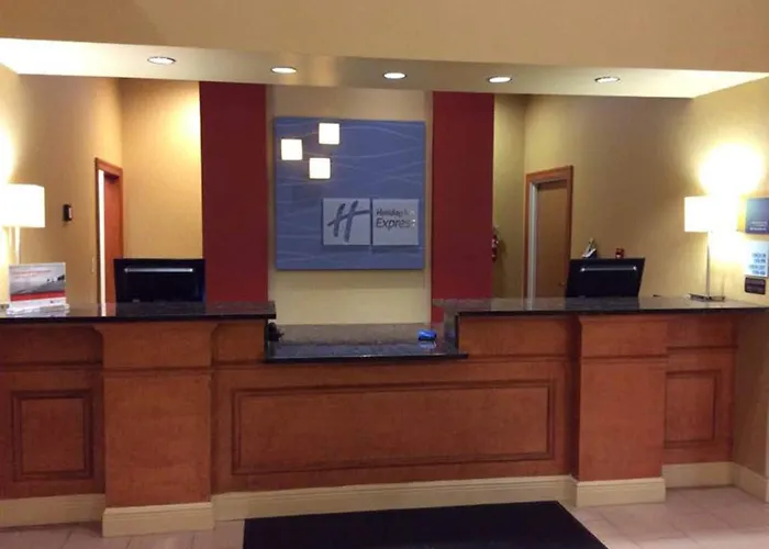 Holiday Inn Express Hotel & Suites Forest By Ihg