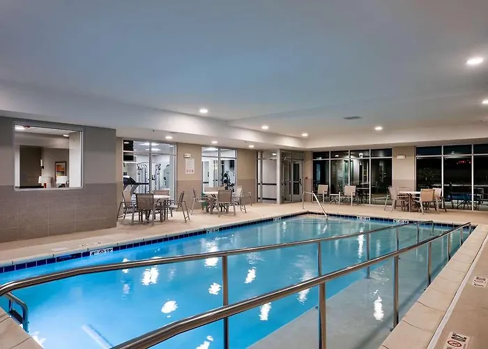 Stonehill Lawrence, Trdmrk Hotel