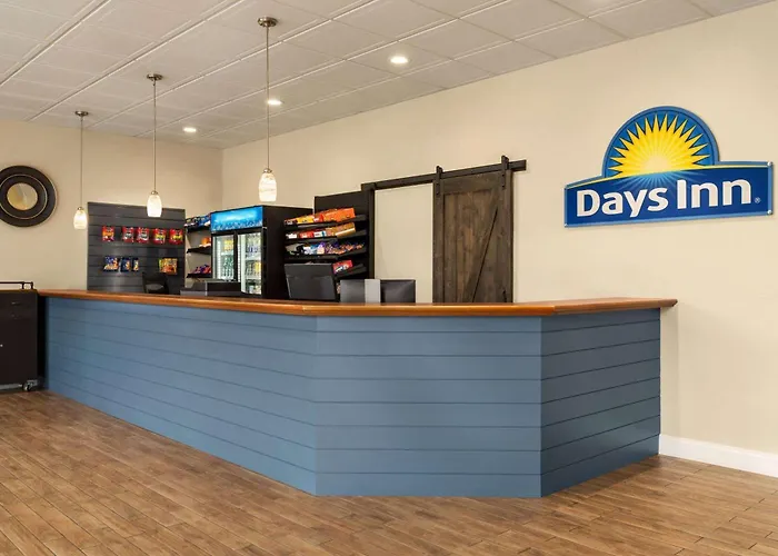 Days Inn & Suites By Wyndham Lancaster Amish Country Mountville