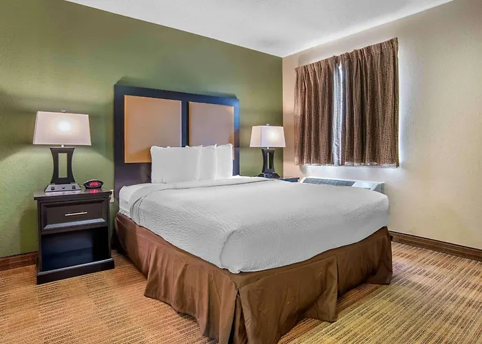 Extended Stay America Suites - Fort Wayne - North