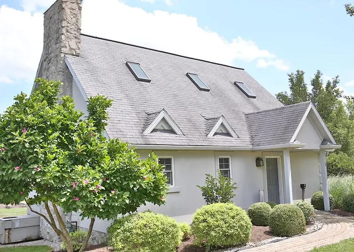 Premier Cottages By Amish Country Lodging Berlin