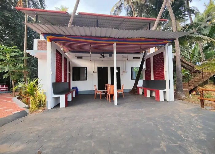 Murdeshwar Hotels