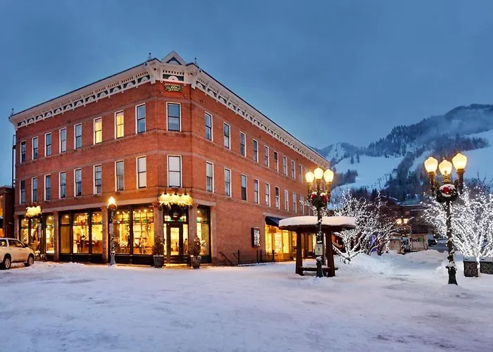 Independence Square 208, Stylish Luxury Suite With Full Kitchen & Living Area Aspen