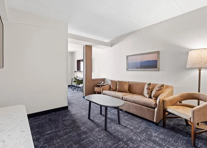 Fairfield Inn & Suites By Marriott Hickory