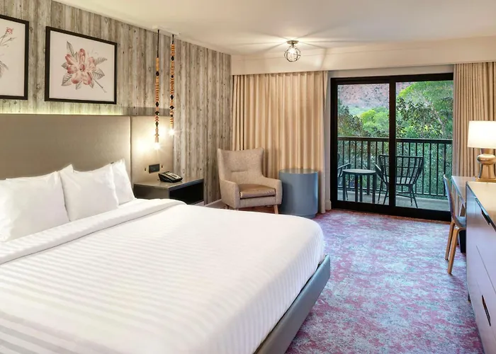 Springdale Hotels