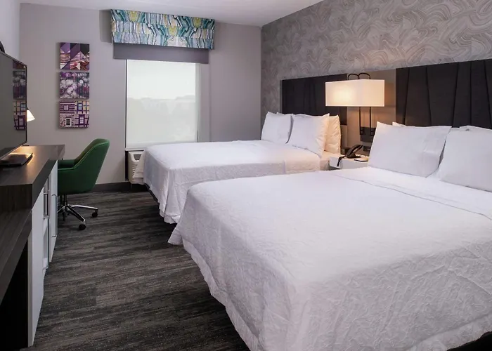 Hampton Inn & Suites Winston-Salem Downtown