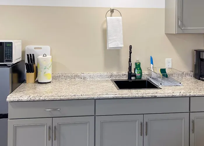 Lazy Cuckoo Inn - Sleek And Stylish Studio Apartments Fort Myers Beach