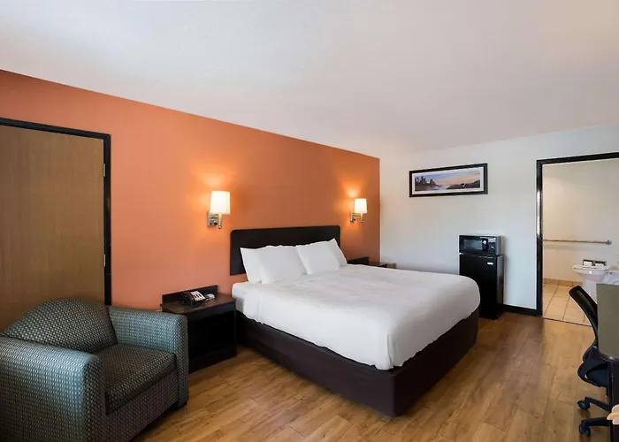 Quality Inn & Suites Junction