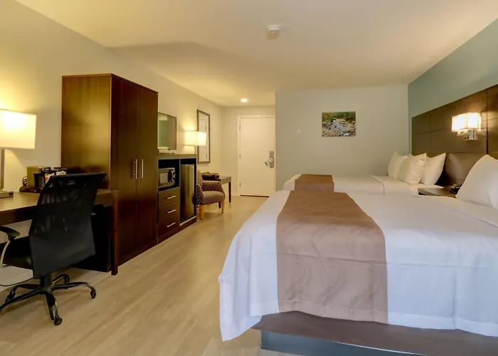 Quality Inn & Suites Lincoln I-93