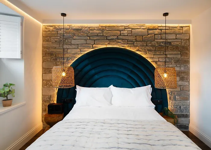Aberaeron Hotels
