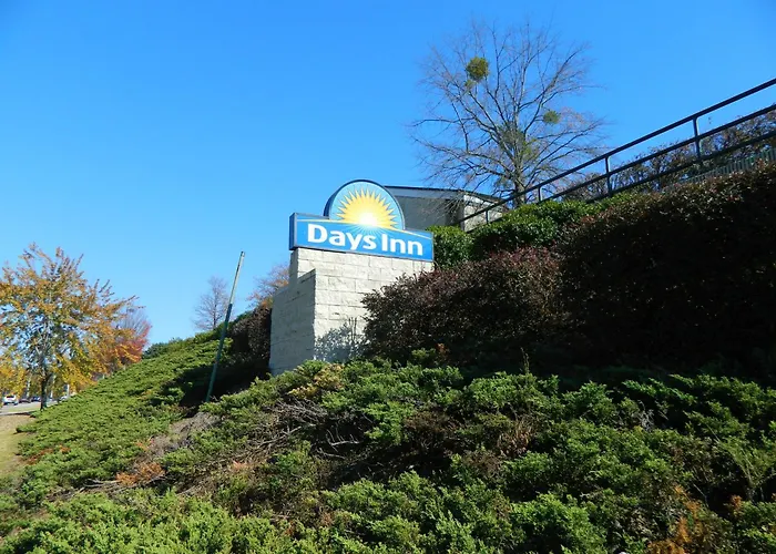 Days Inn By Wyndham Hoover Birmingham
